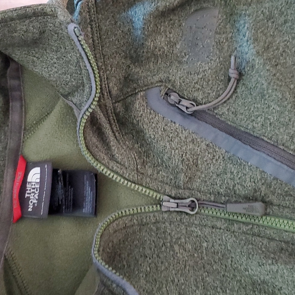 Northface Pullover - image 2